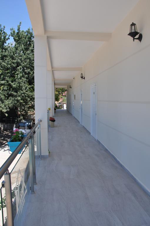 Guesthouse Riviera "Xh&M" Dhërmi 외부 사진